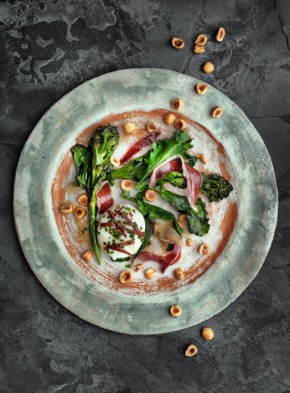 Purple sprouting broccoli and poached egg