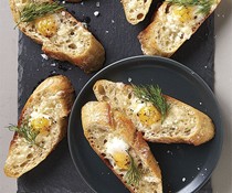 Quail egg-in-a-hole