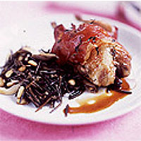 Quail roasted with raspberries and thyme