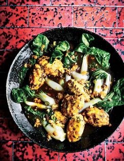 Quenelle fried tofu (Pei pa dou fu)