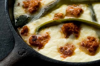 Queso flameado