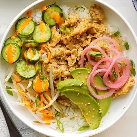 Quick & easy salmon poke bowl