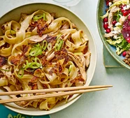 Quick & spicy chicken noodles