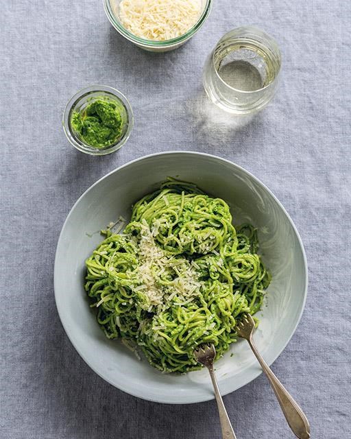 Quick avocado spinach pesto