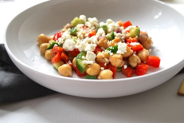 Quick balsamic chickpea salad