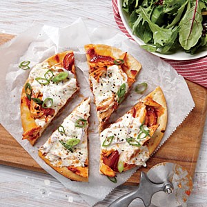 Quick BBQ chicken pizzas