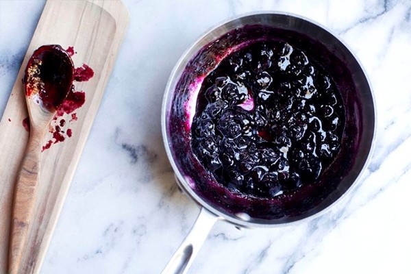Quick blueberry jam
