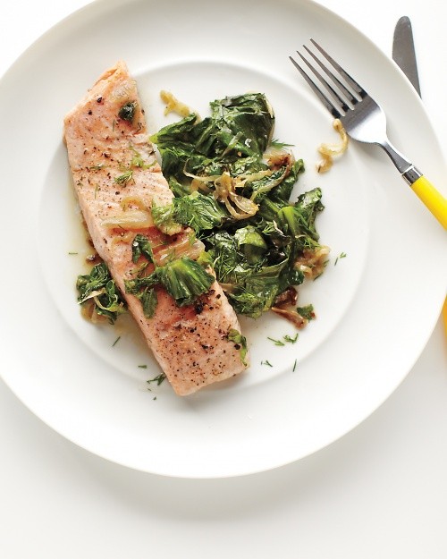 Quick-braised salmon and lettuce