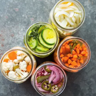 Quick carrot pickles