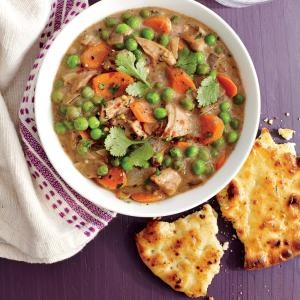 Quick chicken and vegetable curry with garlic naan