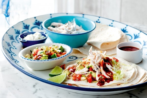 Quick chicken tacos with homemade hot sauce