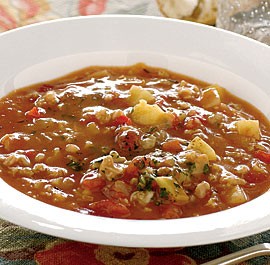 Quick clam chowder with bacon & bell peppers