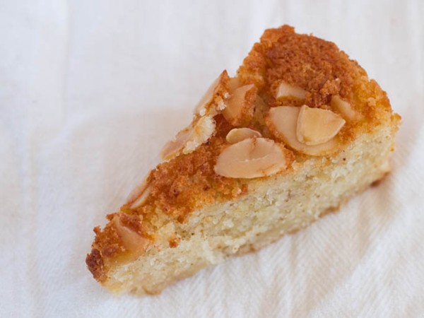 Quick ginger-almond cake