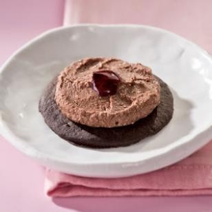 Quick mini chocolate cheesecakes