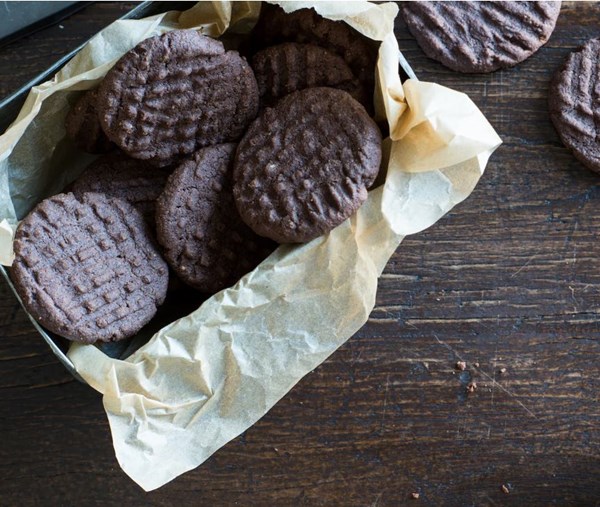 Quick-mix chocolate & hazelnut shortbread