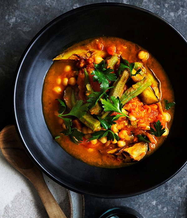 Quick okra, eggplant and turmeric stew