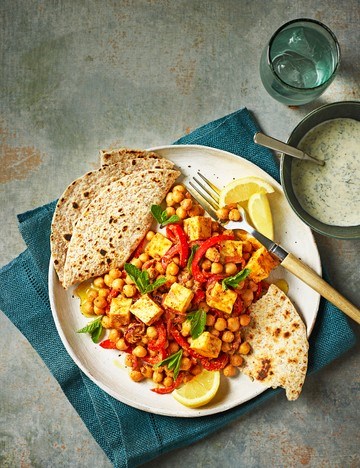 Quick paneer and chickpea curry