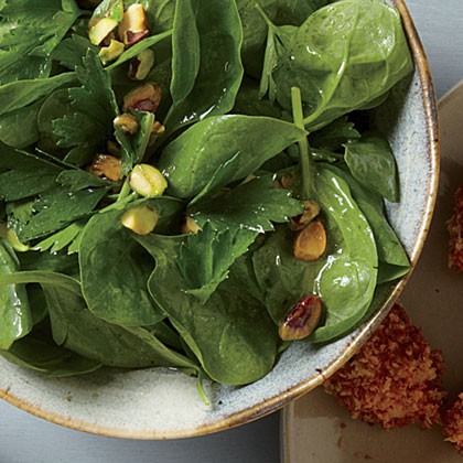 Quick parsley-spinach salad