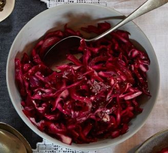 Quick pickled cabbage