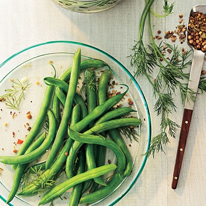 Quick pickled dilly green beans