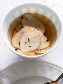 Quick pickled pears
