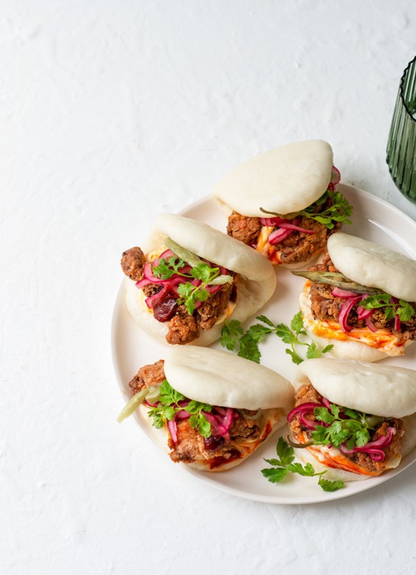 Quick pickled red onion
