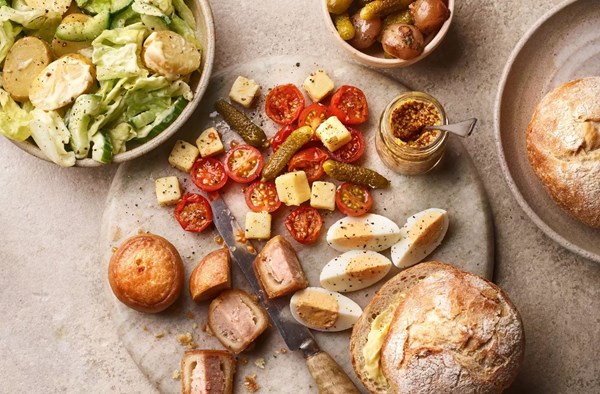 Quick pork pie ploughman's