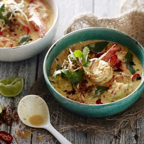 Quick prawn laksa