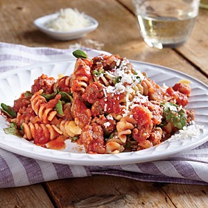 Quick rotini with sausage and tomato sauce