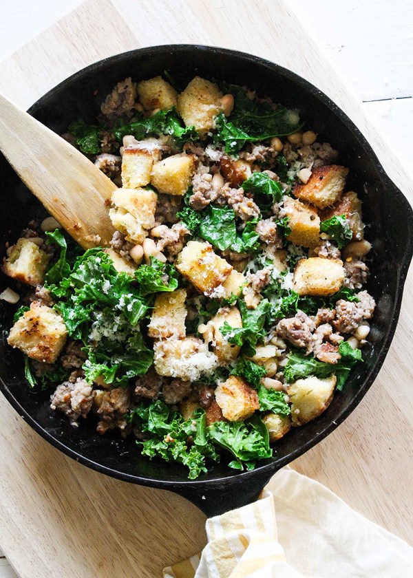 Quick sausage, kale, and crouton sauté 