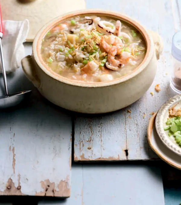 Quick seafood congee (Hai xian zhou/Hai san muai)