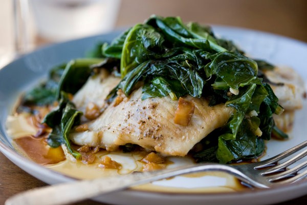 Quick steamed flounder with ginger-garlic mustard greens
