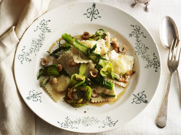 Quick three-cheese ravioli with brown butter