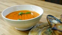 Quick tomato and basil soup with roasted garlic bread
