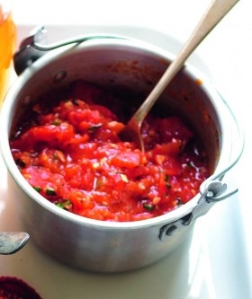 Quick tomato sauce