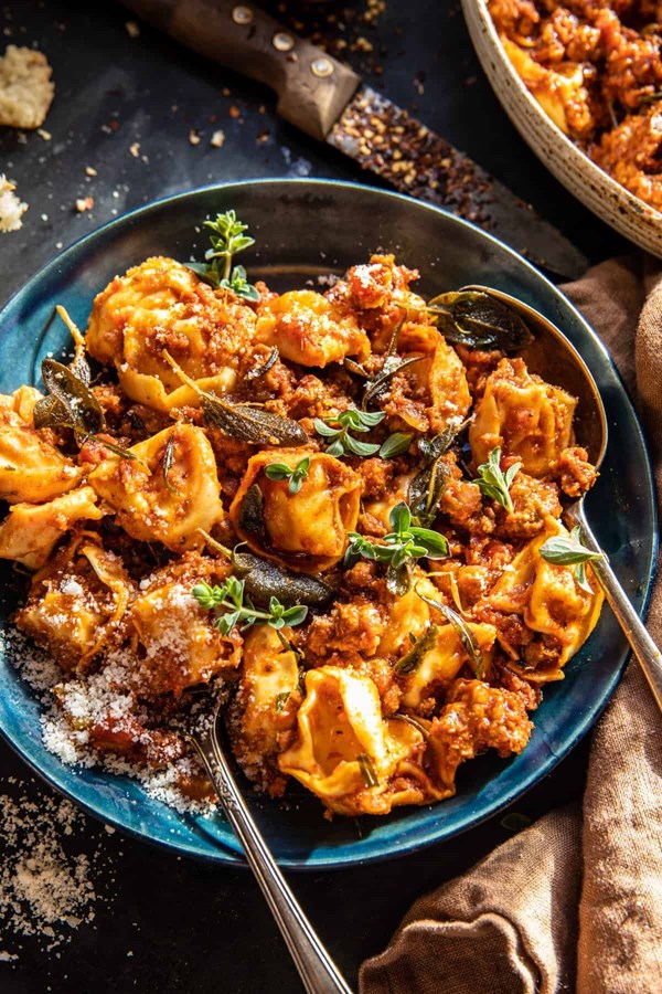 Quick tortellini Bolognese