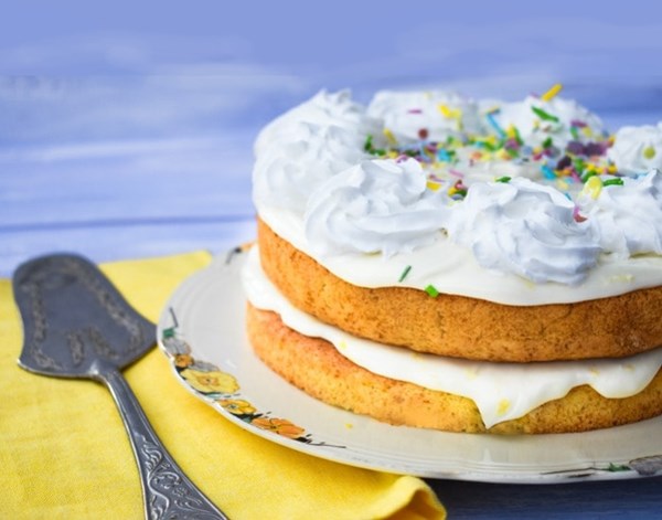 Quick vegan lemonade cake