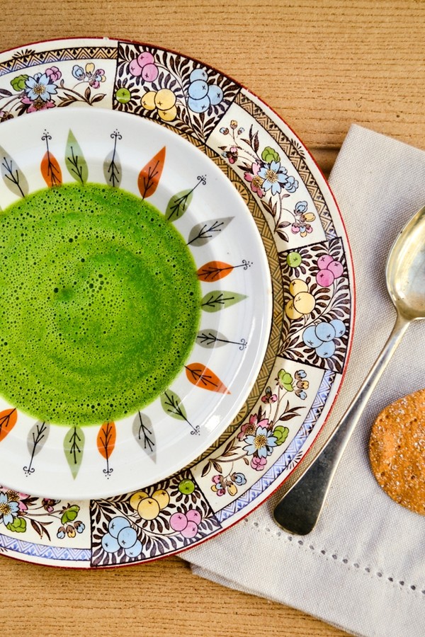 Quick vegan lunchtime green soup for one