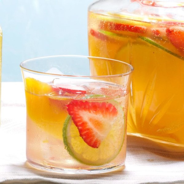 Quick white sangria