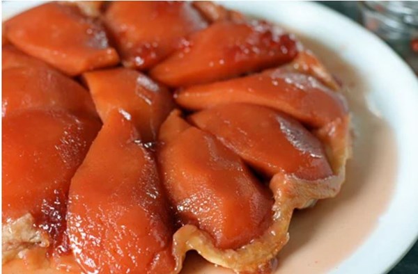 Quince tarte Tatin 