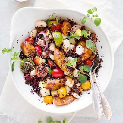 Quinoa & vegetable chorizo salad