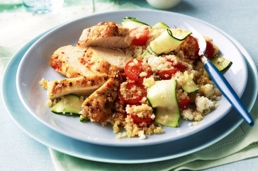Quinoa and courgette ribbon salad with marinated chicken
