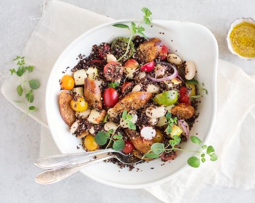 Quinoa and vegetable chorizo salad