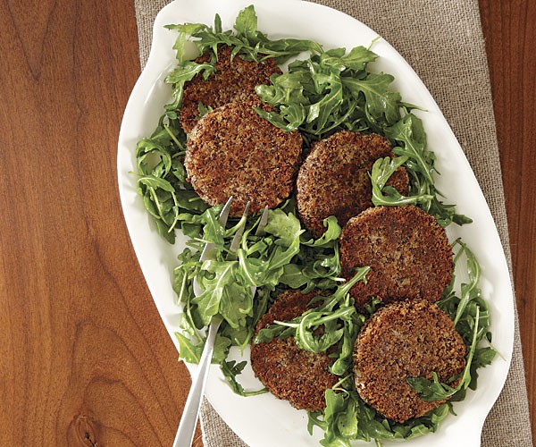 Quinoa and white bean burgers
