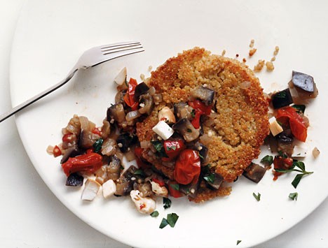 Quinoa cakes with eggplant-tomato ragù and smoked mozzarella