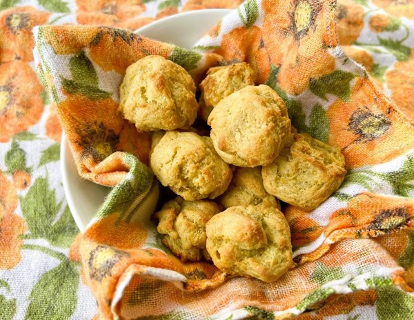 Quinoa party puffs