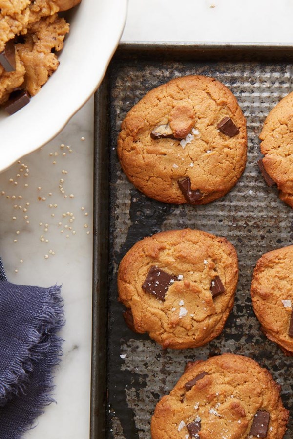 Quinoa peanut butter cookies