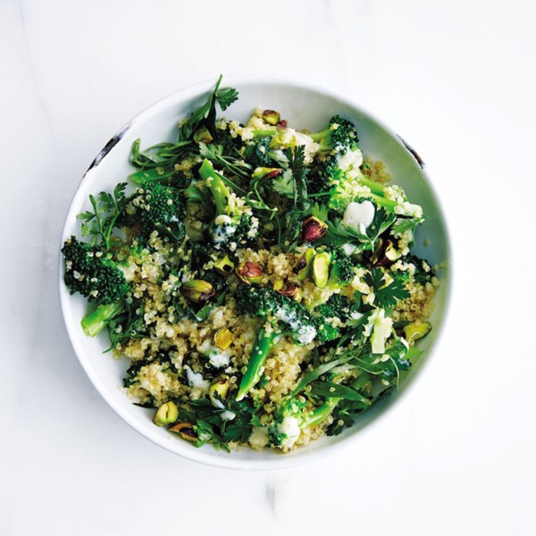 Quinoa salad with broccoli and pistachios
