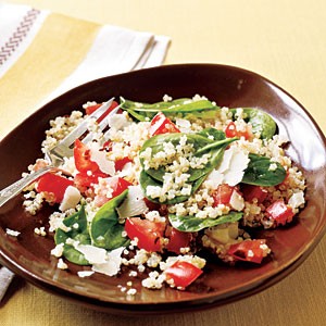Quinoa with roasted garlic, tomatoes, and spinach