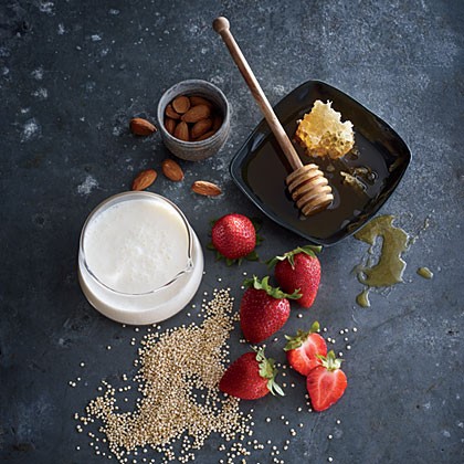 Quinoa with strawberries and buttermilk
